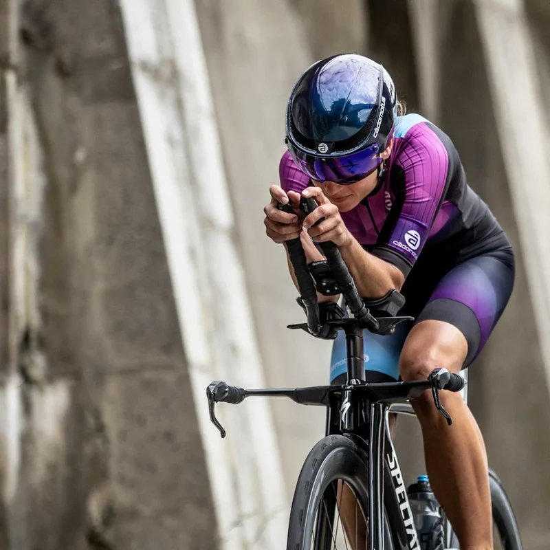 Casque Omega Aero pour triathlon et patinage de vitesse