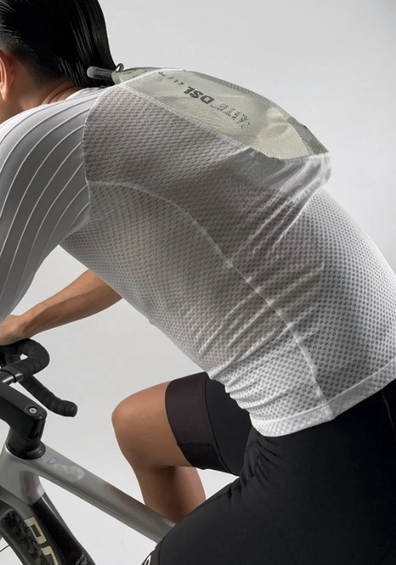Gilet AeroFlow HydroVest (sans réservoir d'hydratation)