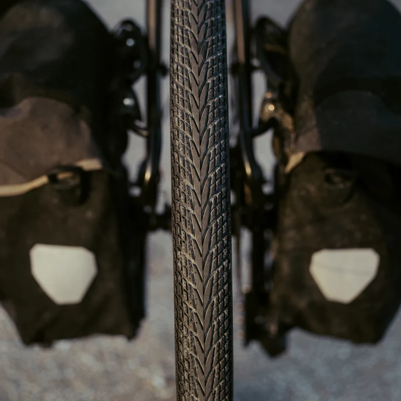 Pneu vélo Schwalbe Marathon Almotion PRO V-Guard 700 / 28 pouces Tubeless Ready