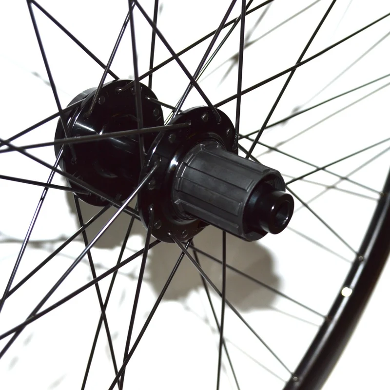 Roue arrière vélo Gravel 700 frein à disque axe traversant double paroi PNA Cycling