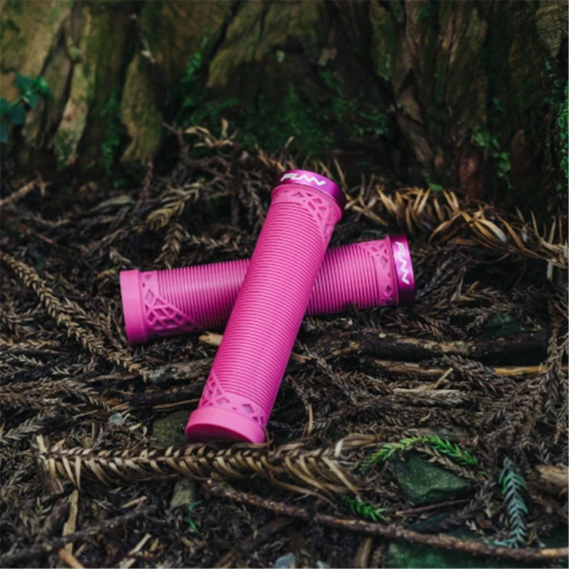 FUNN Grips - HILT NEW