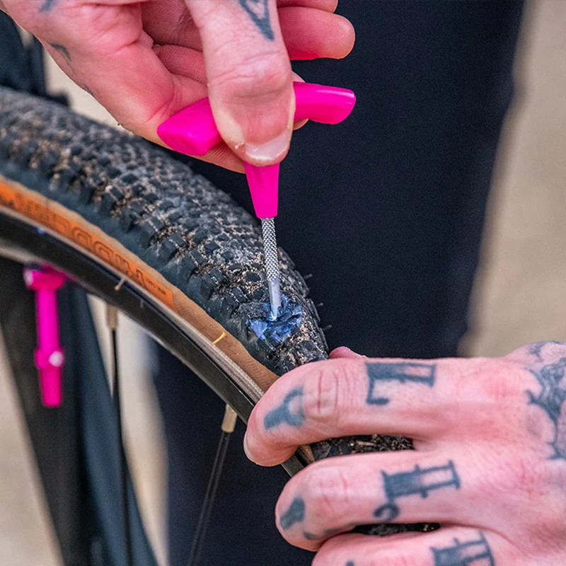 Muc-Off Puncture Plug Repair Kit Tool & Refill Plugs