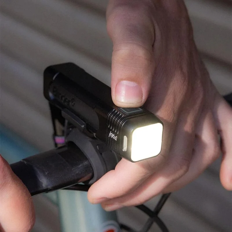Eclairage avant vélo Knog Blinder Pro 1000
