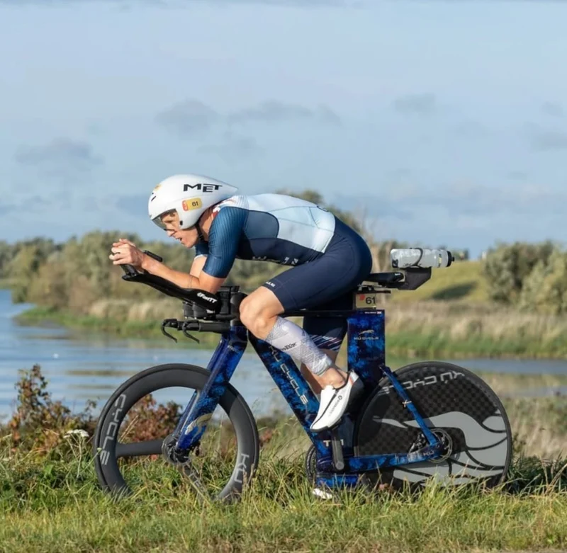 Nouveaux protège-mollets de compression aérodynamiques veloToze 12.5 watts