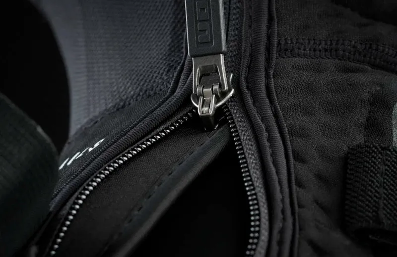 ION K-Pact Zip Knee Pads
