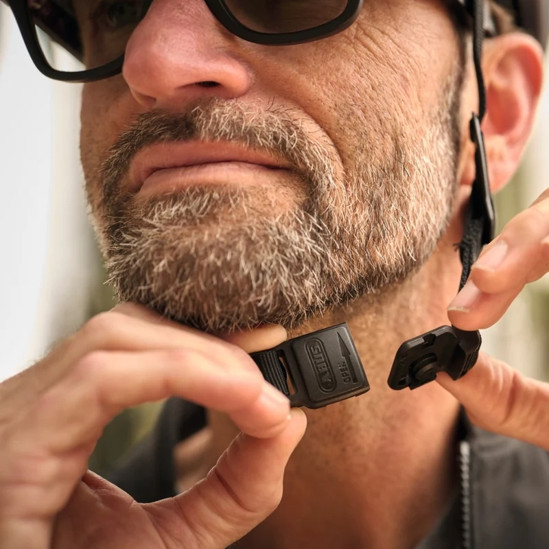 Casque vélo avec lumière Abus Urban-I 4.0