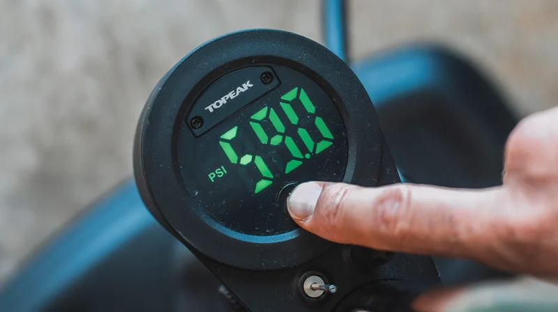 TOPEAK JOEBLOW MOUNTAIN X DIGITAL FLOOR PUMP