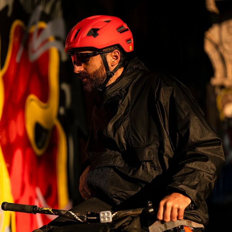 Casque vélo électrique Met E-Mob avec feu intégré