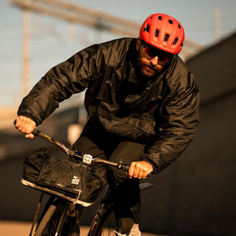 Casque vélo électrique Met E-Mob avec feu intégré