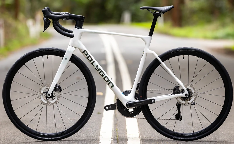 Polygon Strattos 8 - Ultegra Di2 Carbon Endurance Bike