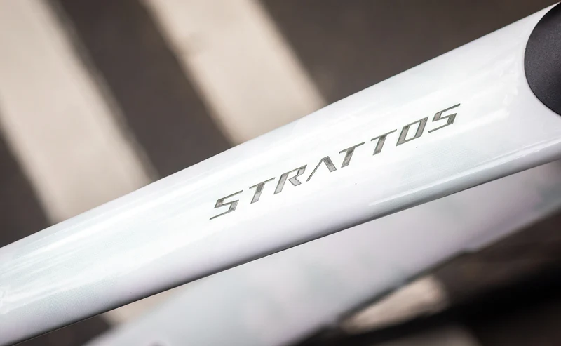 Polygon Strattos 8 - Ultegra Di2 Carbon Endurance Bike