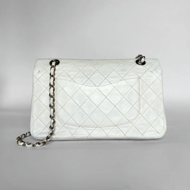 Chanel Classic Flap Bag Cuir d'agneau moyen