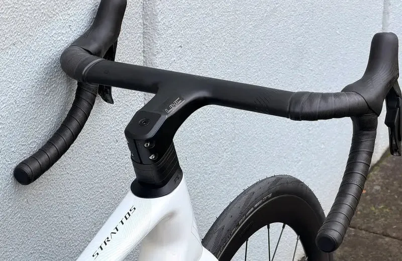 Polygon Strattos C8 - Ultegra Di2 Carbon Endurance Bike