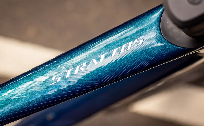 Polygon Strattos C7 - 105 Di2 Carbon Endurance Bike