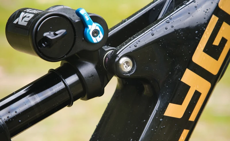Polygon Collosus N8 Carbon - Enduro Mountain Bike
