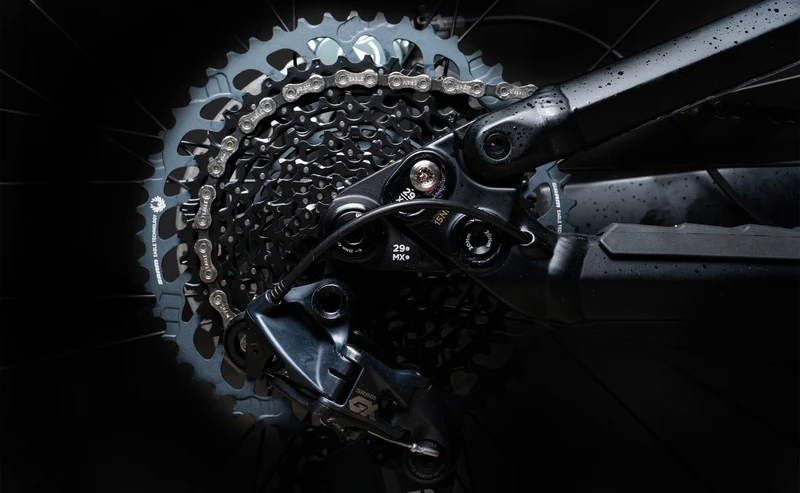 Polygon Collosus N8 Carbon - Enduro Mountain Bike