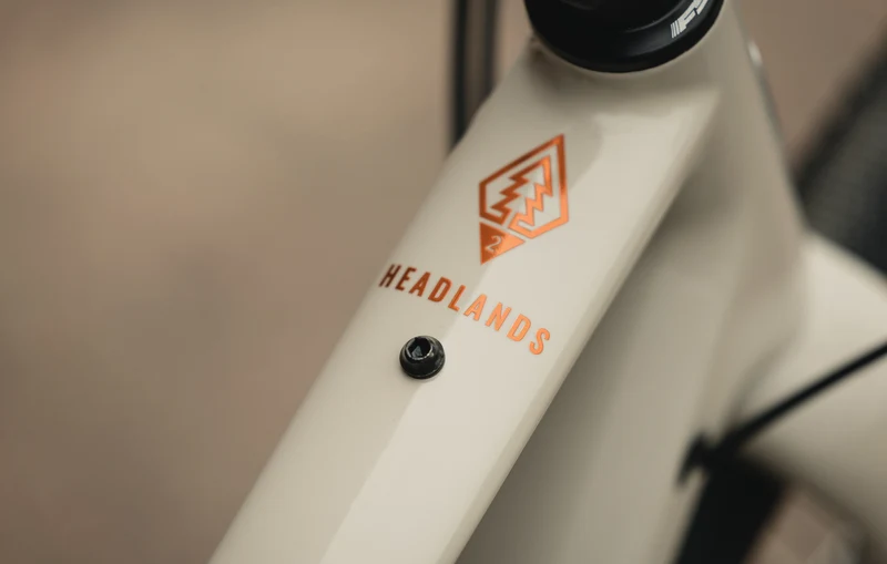 Marin Headlands 2 - Carbon Gravel Bike