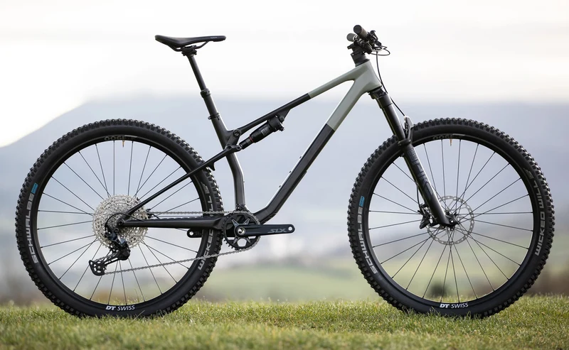 Superior XF 9.6 DC - Lightweight Carbon Trail Bike