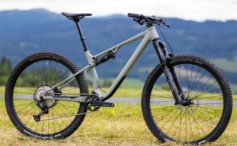 Superior XF 6.6 DC - Lightweight Trail Bike