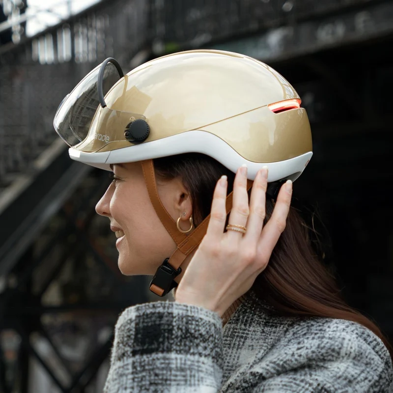 Casque vélo à visière lumineux avec clignotants Overade Life