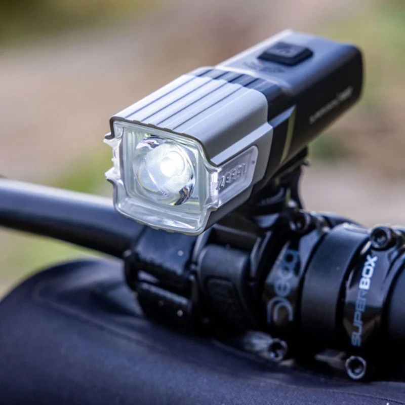 Feu avant vélo rechargeable 800 lumens Zéfal Supervision F800
