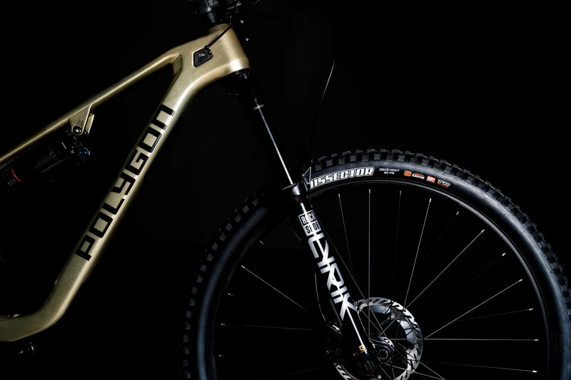 Polygon Collosus T9 - Carbon All-Mountain Bike