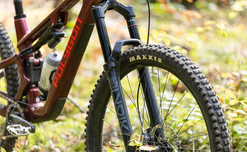 Polygon Collosus T8 - Carbon All-Mountain Bike