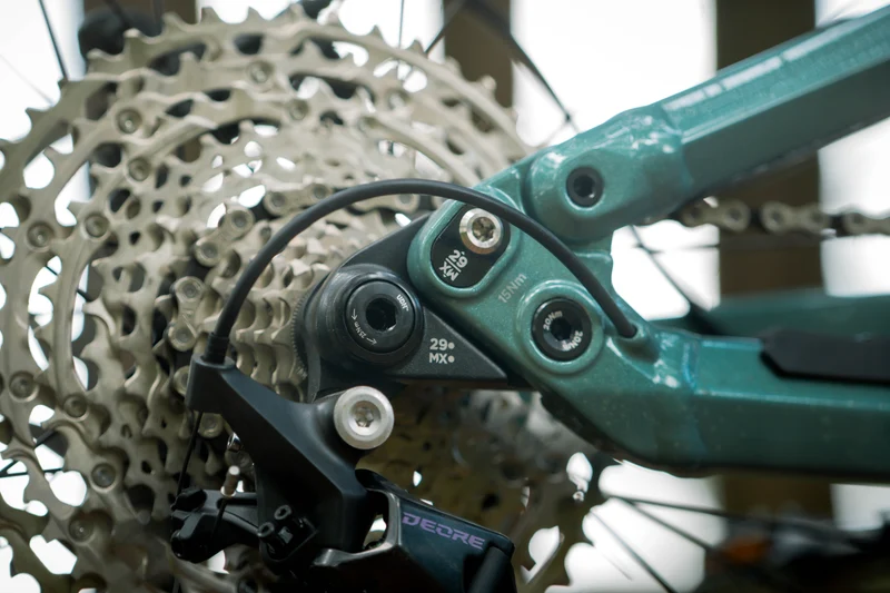 Polygon Collosus N7 - Enduro Mountain Bike
