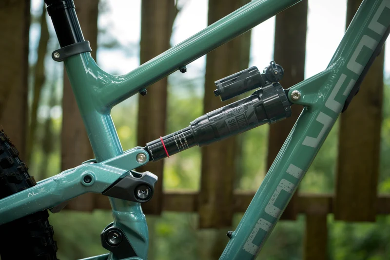 Polygon Collosus N7 - Enduro Mountain Bike