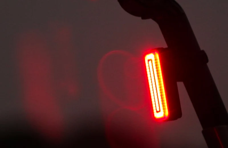 MAGICSHINE SeeMee 100 V2 - Brake & Ambient Rear Light
