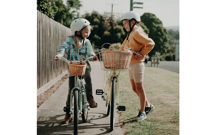 Reid Ladies Petite 24 — Vintage Kids Bike