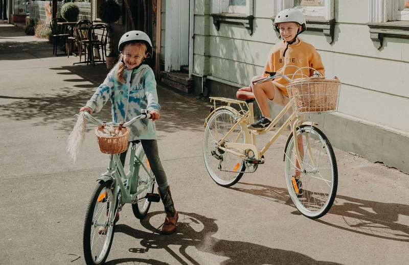 Reid Ladies Petite 24 — Vintage Kids Bike