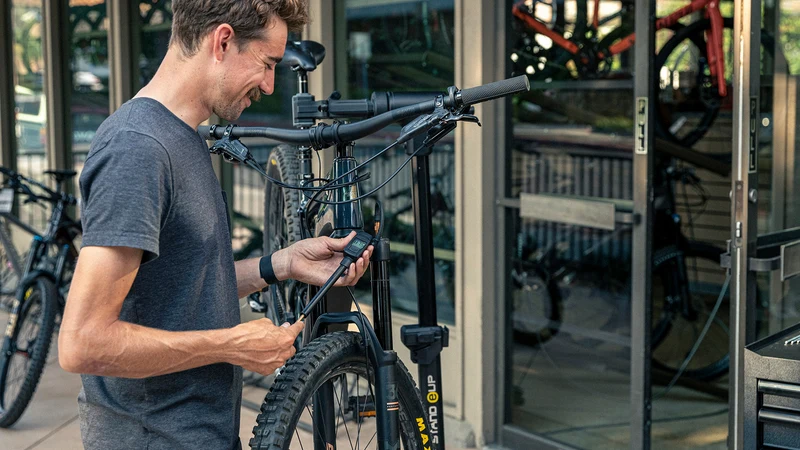 Topeak Pocket Shock Digital