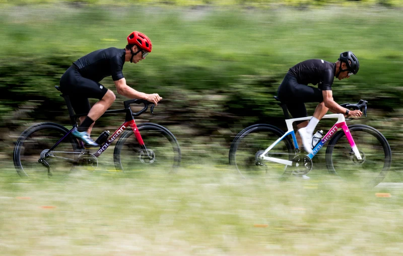 Polygon Helios A9 - Dura Ace Di2 Carbon Road Bike