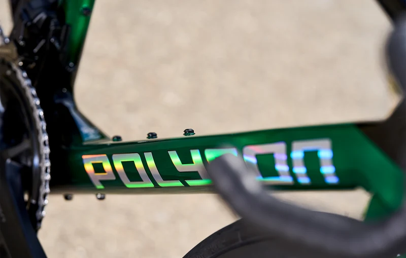 Polygon Helios A8 - Ultegra Di2 Carbon Road Bike