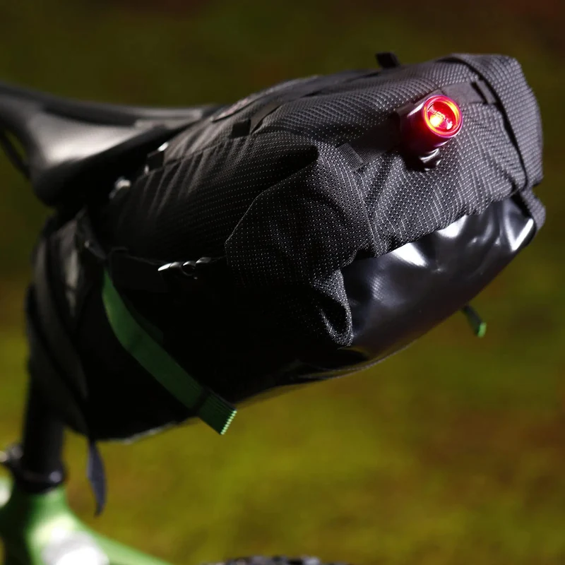 Sacoche de selle bikepacking Adventure Cluster WP Miss Grape