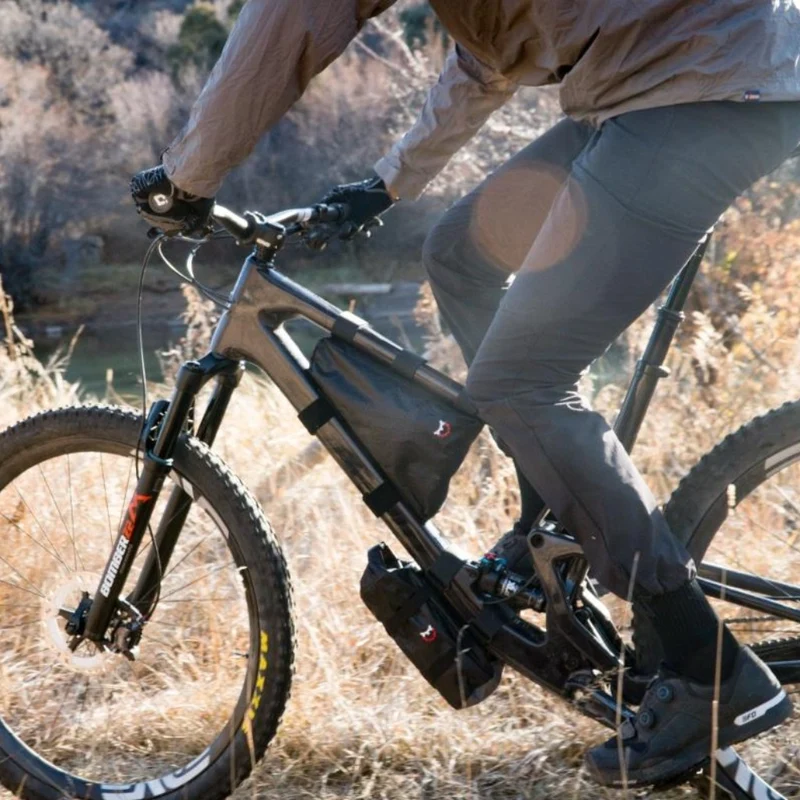 Sacoche Revelate Designs Joey downtube 2L
