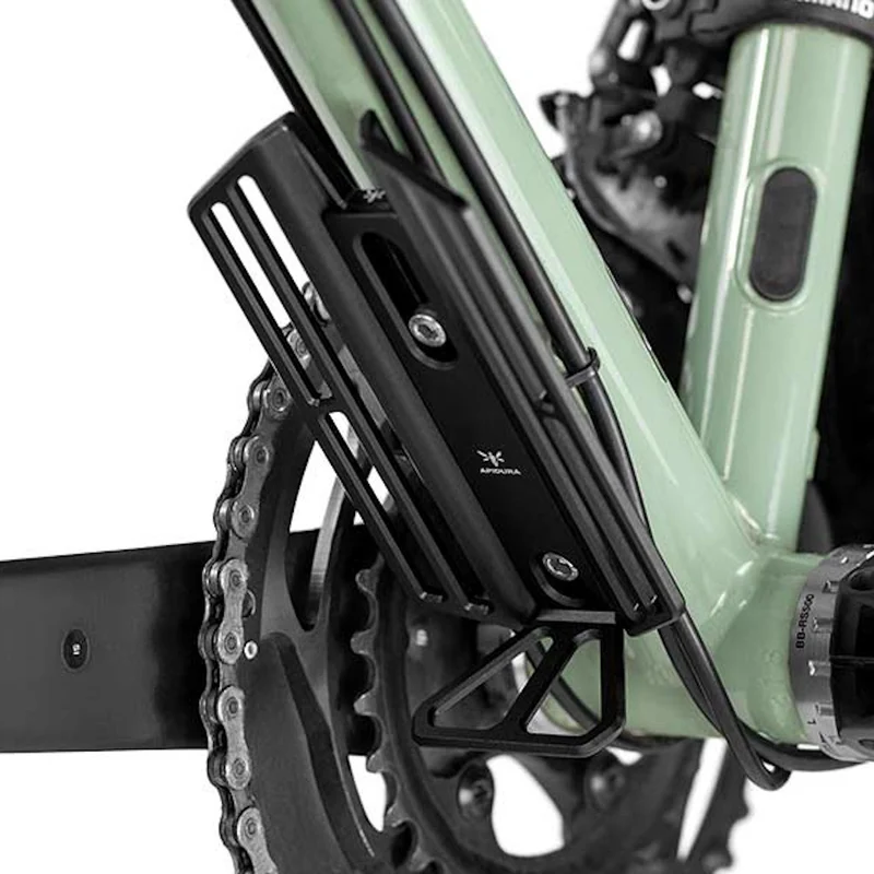 Cage de bikepacking sur fourche ou tube de cadre Apidura Cargo Cage