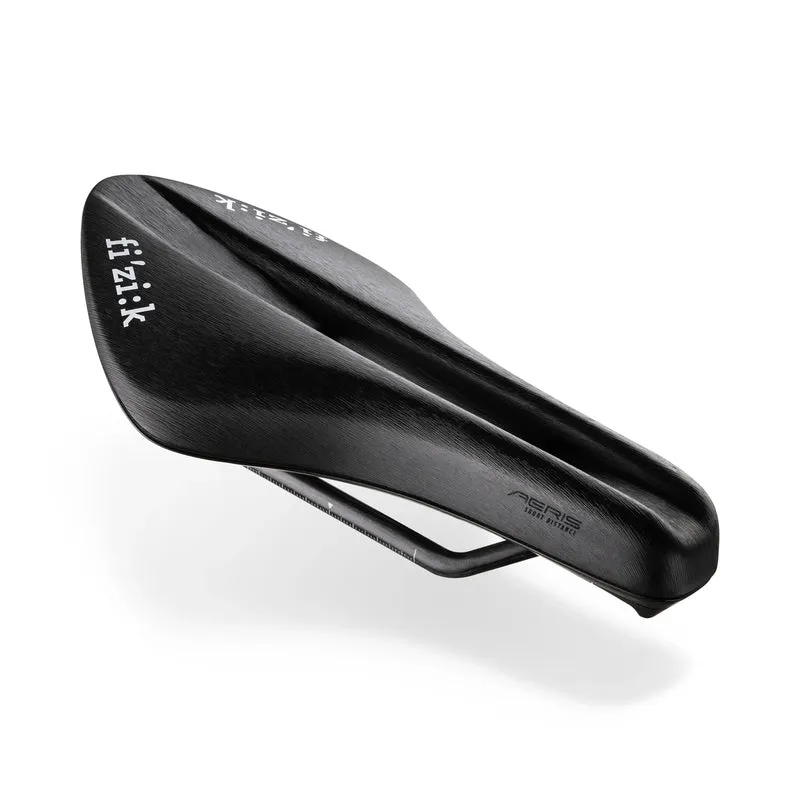 Selle FIZIK AERIS SHORT DISTANCE R1 LIGHT 135mm Rails Carbone