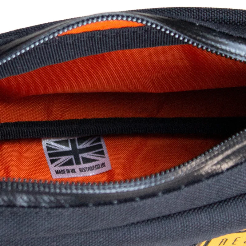Sacoche de cadre Top Tube Bag Restrap sur jeu de direction
