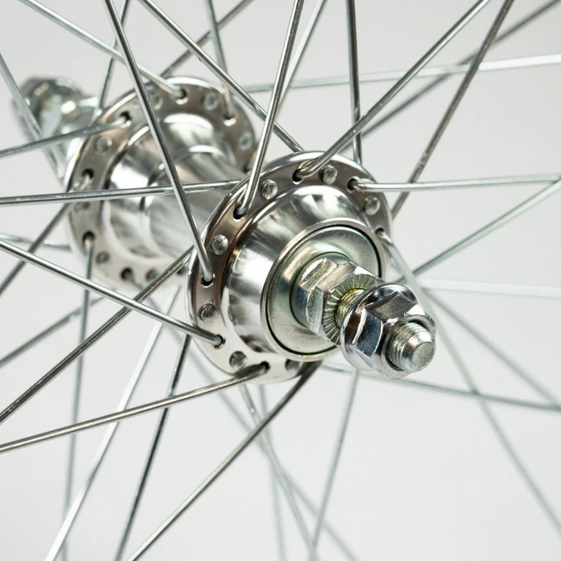 Roue arrière 28 pouces 700C axe à écrous PNA