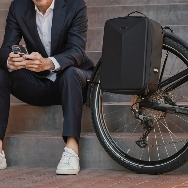 Sac à dos Shad Bikes convertible en sacoche 12L