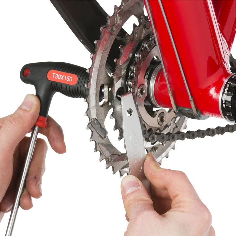 Outil vis cheminées de pédalier vélo Var PE-35300