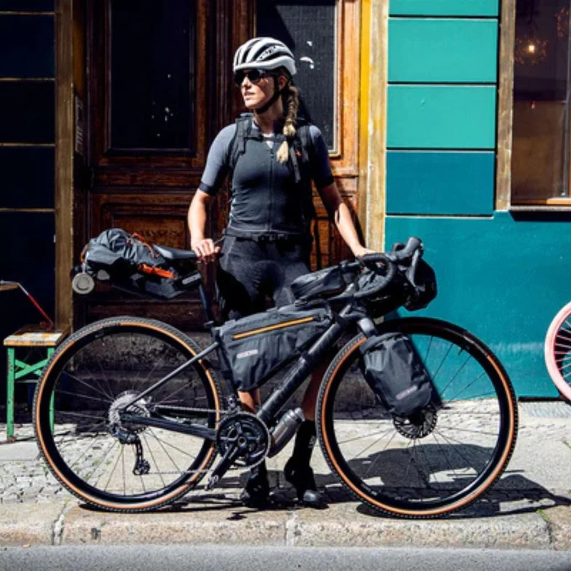 Sacoche de cadre noire bikepacking 6L Ortlieb