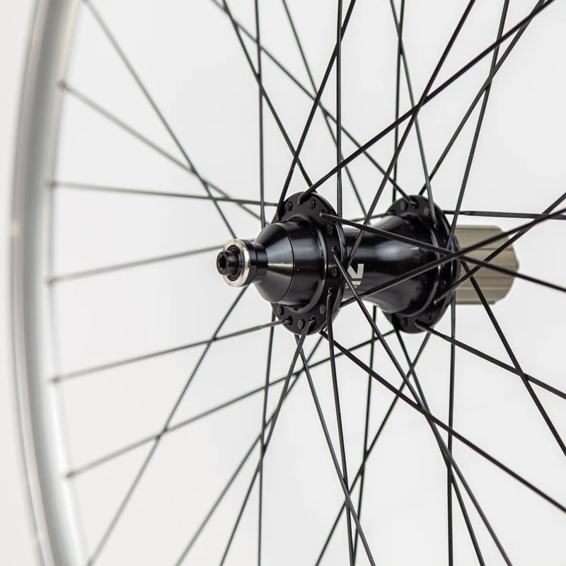 Roue arrière vélo de route 700 cassette 7/9 vitesses Remerx