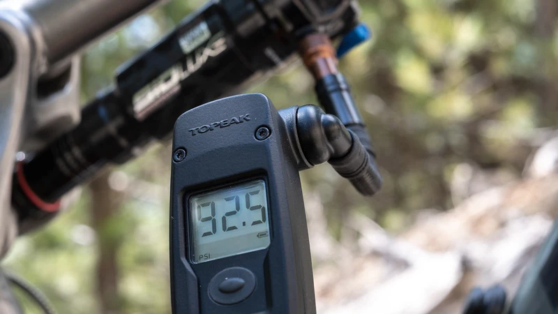 Pompe 2 en 1 TOPEAK MOUNTAIN 2STAGE DIGITAL