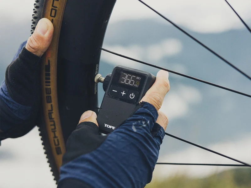 Pompe Electrique Mini TOPEAK E-BOOSTER DIGITAL MINI